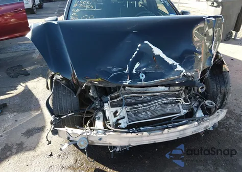 2011 Mercedes-Benz E 550 z USA, uszkodzony, nr VIN WDDHF7CB9BA371197